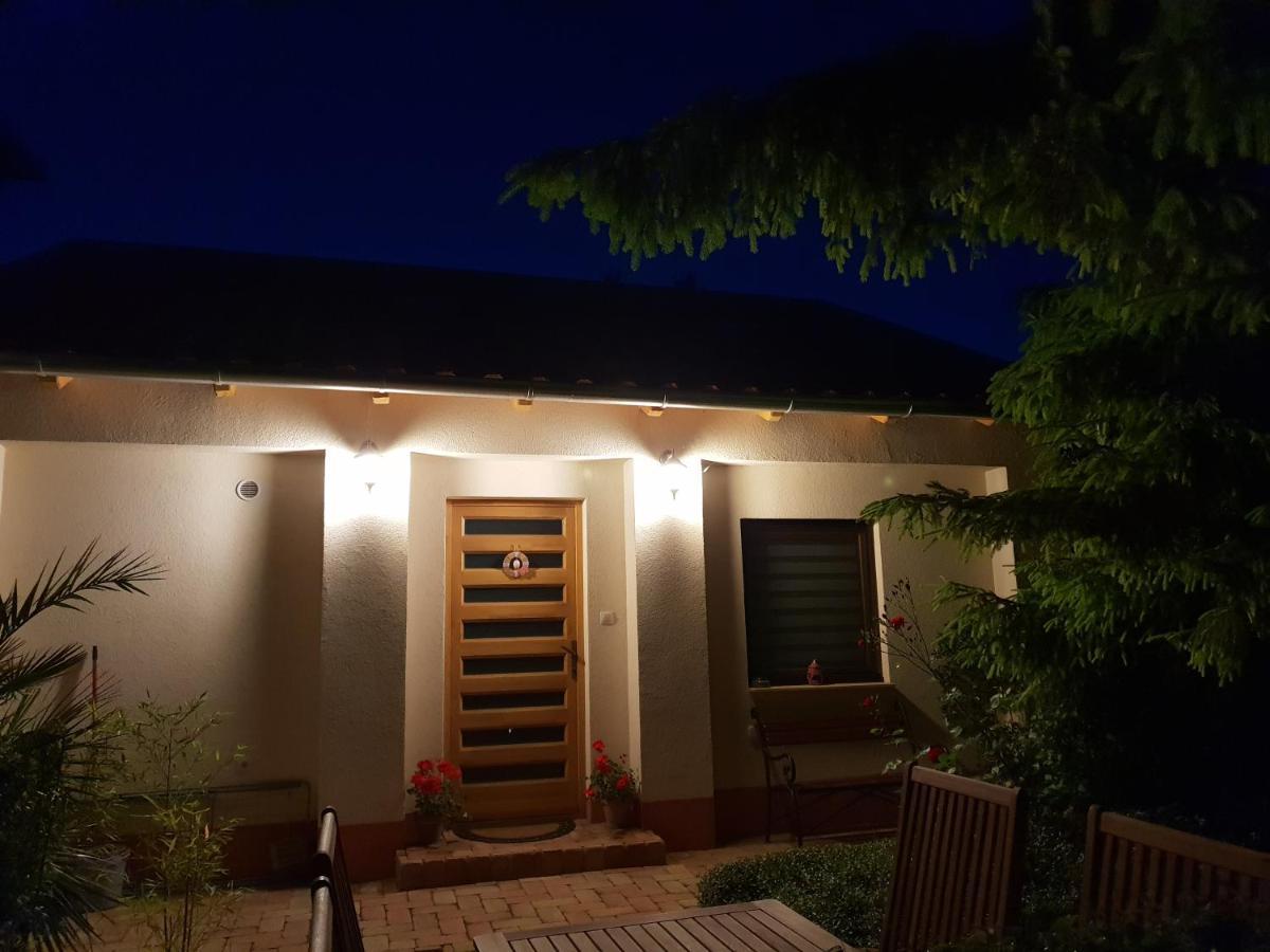 Fuered Deluxe Garden Apartment Balatonfüred Kültér fotó