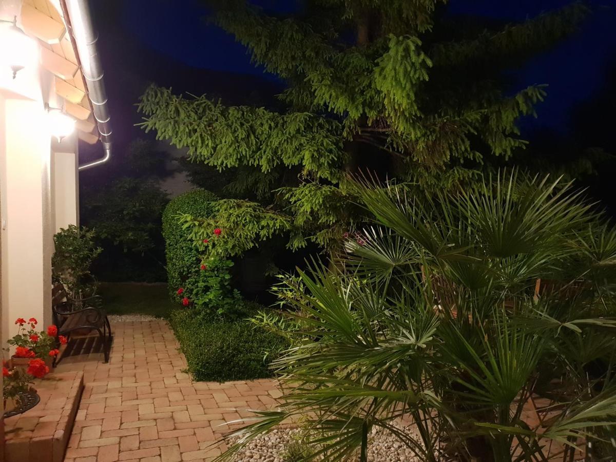 Fuered Deluxe Garden Apartment Balatonfüred Kültér fotó